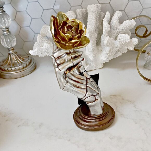 NEW! GOTH GLAM Skeleton HAND W/FLOWER - Picture 3 of 6